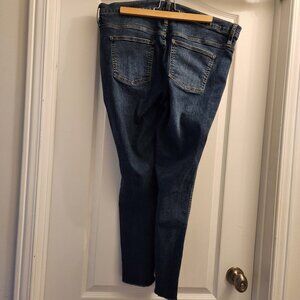 J. Crew Women's Jean Size( 34) Vintage Straight High Rise Medium Wash-Excellent